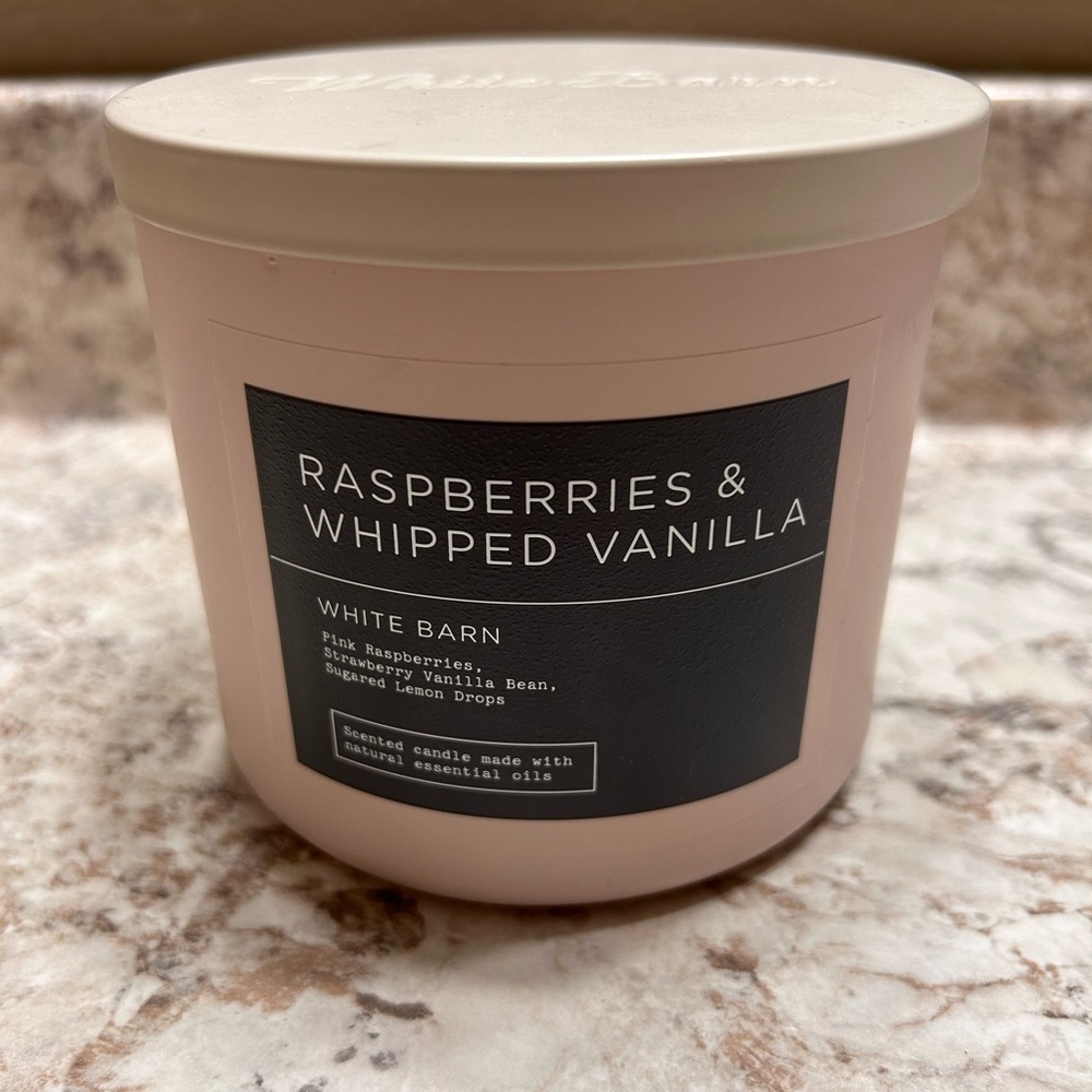 Bath and Body Works 3 wick candle